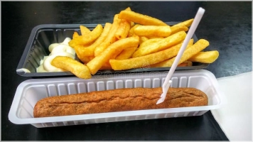 Frikandel met patat